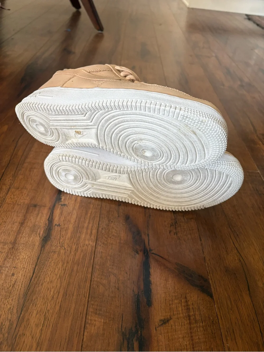 Nike Women's Air Force 1 Low Premium 